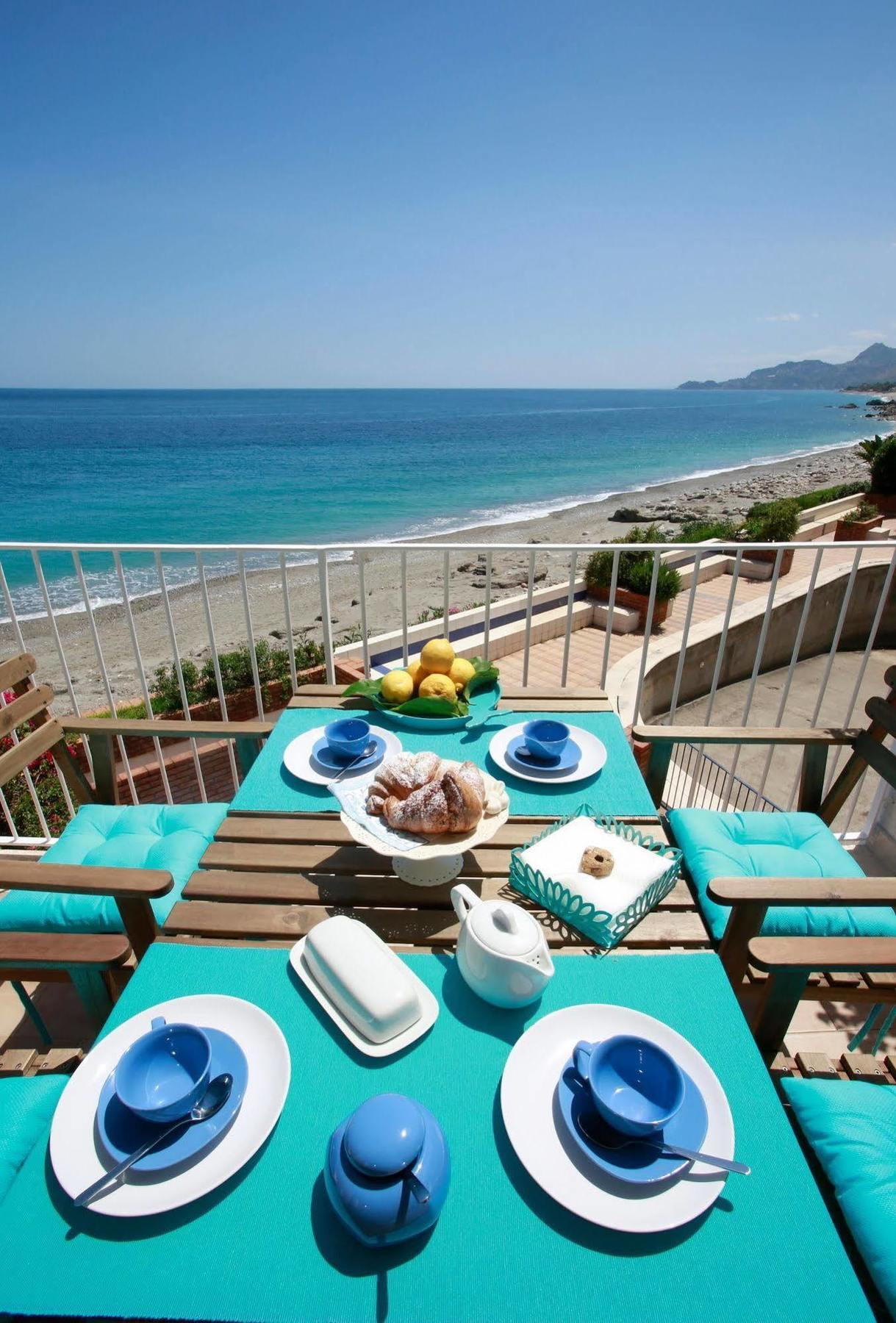 Taormina Holidays Residence フォルツァ・ダグロ エクステリア 写真